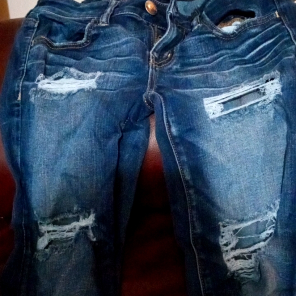 Woman's American Eagle OUTFITTERS jeans size 2 super stretch
